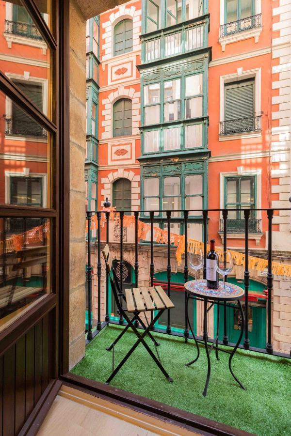 Bilbao Chic Barrena Old Town Apartamento Exterior foto